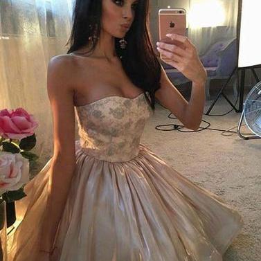 A-line Strapless Lovely Short Homecoming Prom..