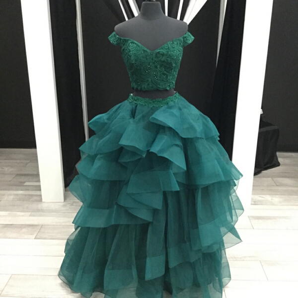 Elegant Two Piece A-line Off-the-shoulder Green Tiered Long Prom Dress With Appliques,pd14851